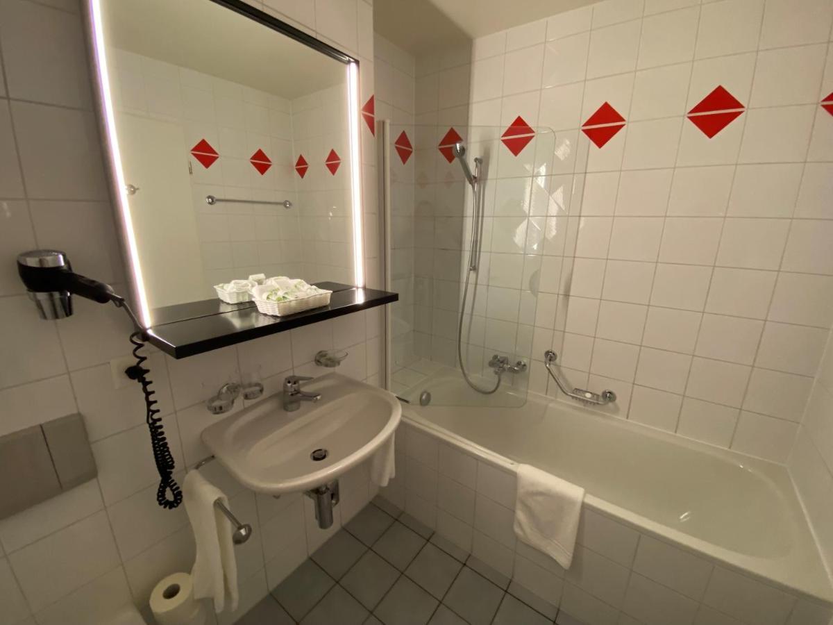 Studios Astra Hotel Vevey Exterior photo